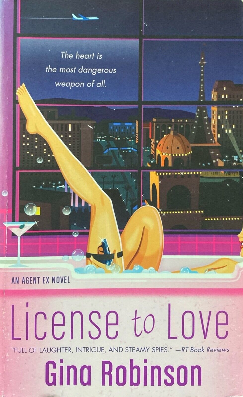 License to Love by Gina Robinson 2013 St. Martin's Paperback