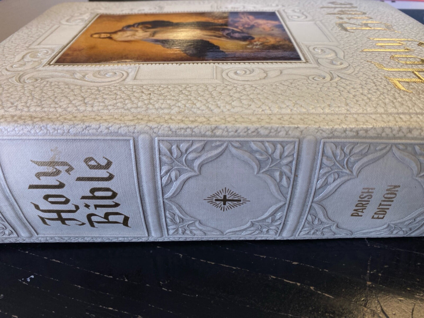 Holly Bible (Parish Edition) 1968 Catholic Bible Publishers leather-bound