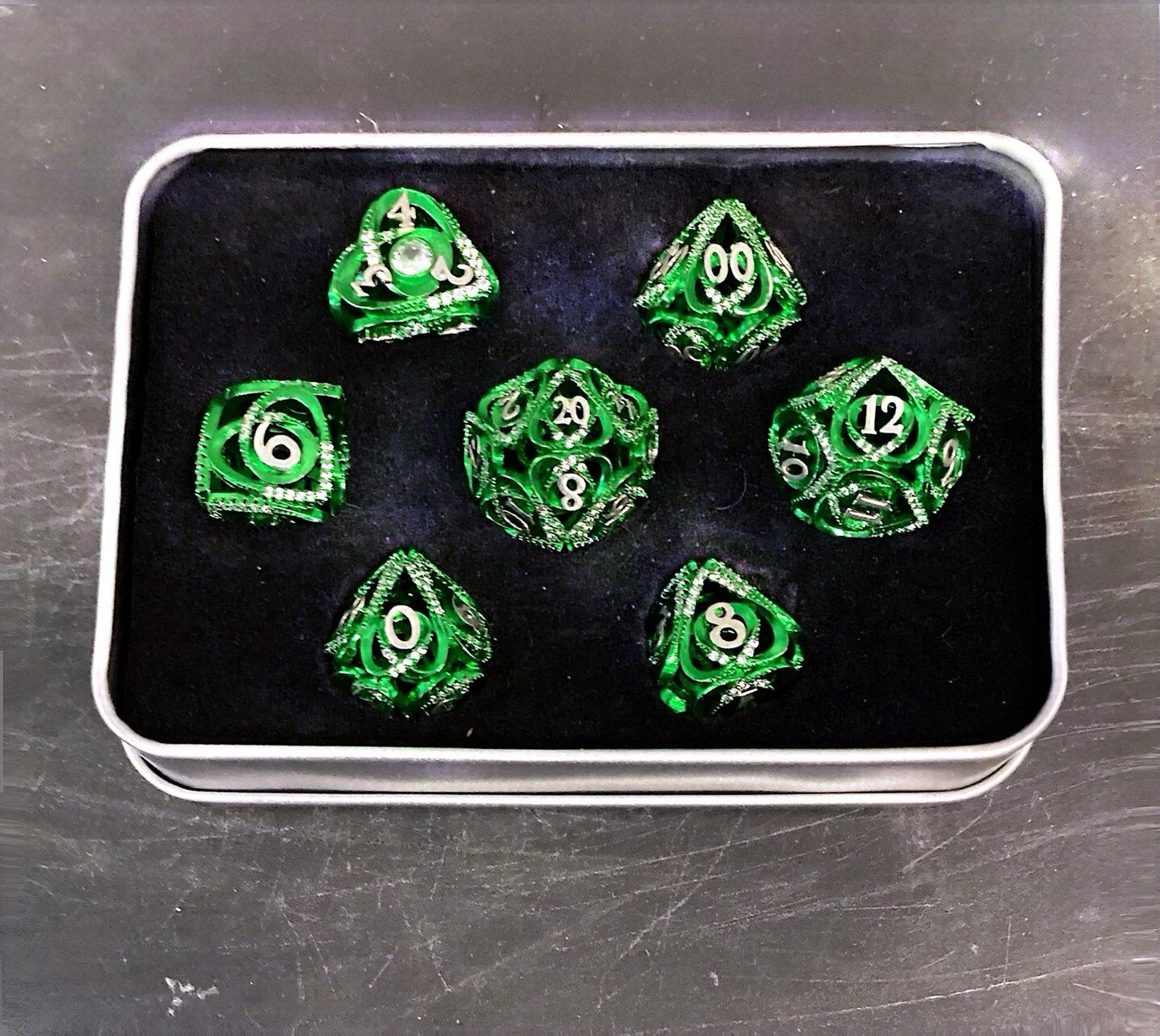 Set Of Foam Brain Games Hollow Hearts: Jeweled Green Dice Set