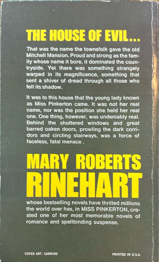 Miss Pinkerton by Mary Roberts Rinehart 1969 Dell 5679 Paperback