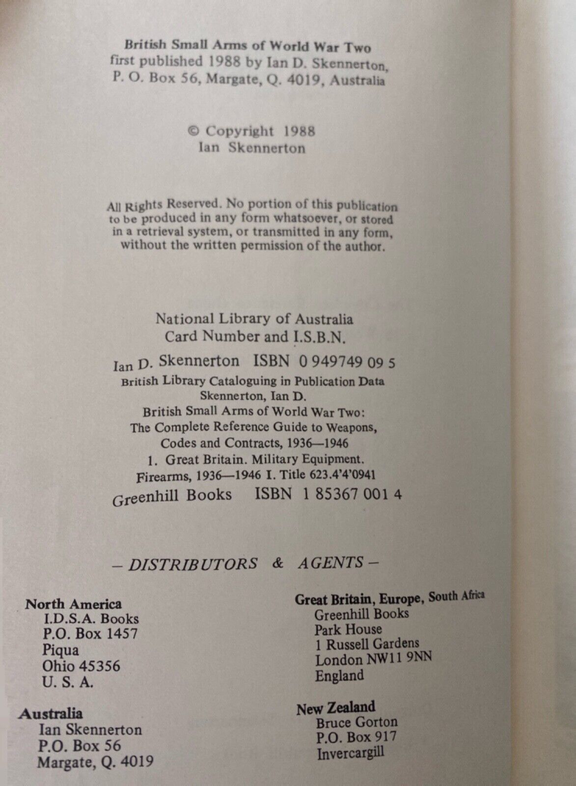 British Small Arms of World War 2: The Complete Reference Guide Ian Skennerton