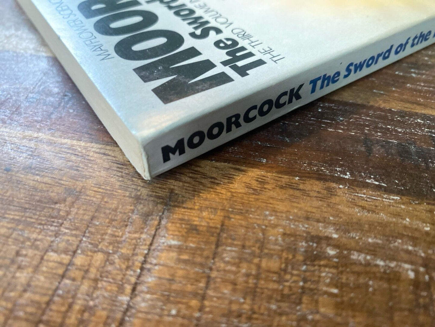 The Sword of the Dawn by Michael Moorcock 1974 Mayflower Paperback