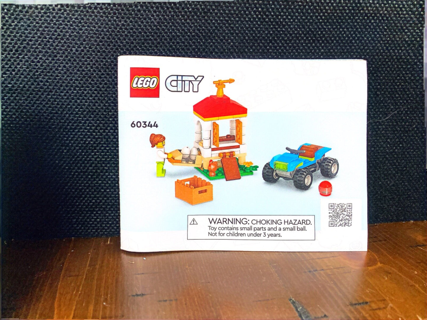 Lego City Chicken Henhouse 101 Pieces Set 60344 Complete Open Box