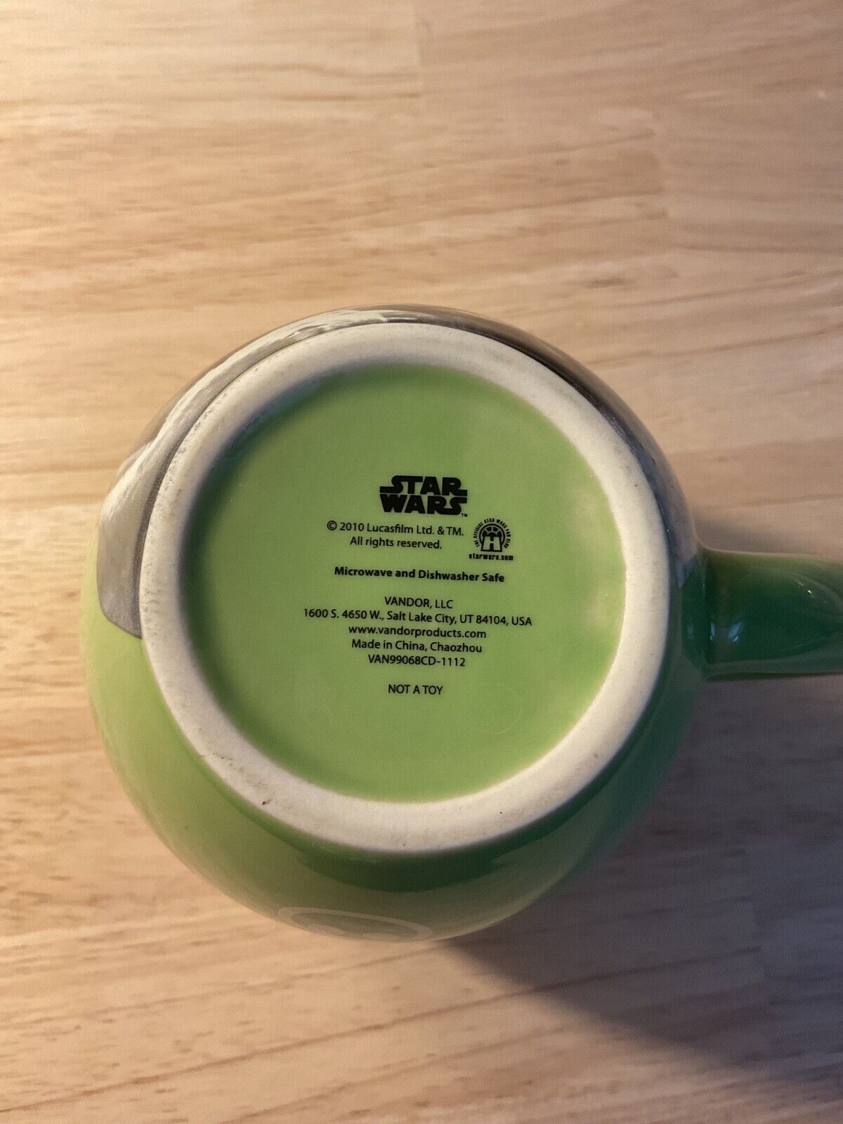Star Wars Yoda "May the Force be with You", green 20 oz coffee mug 2010