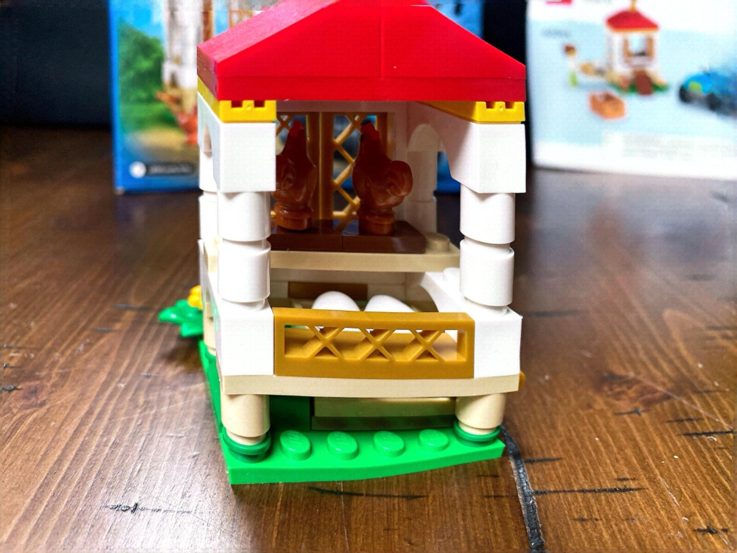 Lego City Chicken Henhouse 101 Pieces Set 60344 Complete Open Box