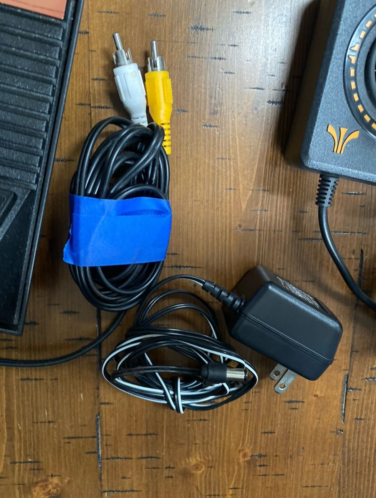 Atari Flashback 2 Console W/Controllers Power Supply Complete W/O Box