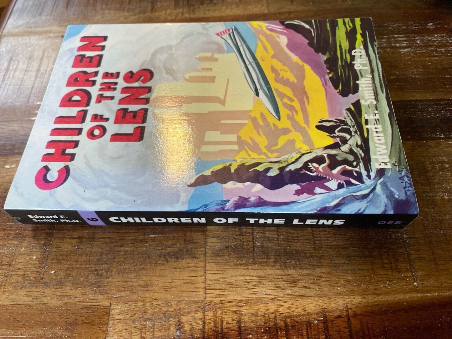 Children of the Lens by E.E. Doc Smith 1997 Old Earth Books Paperback