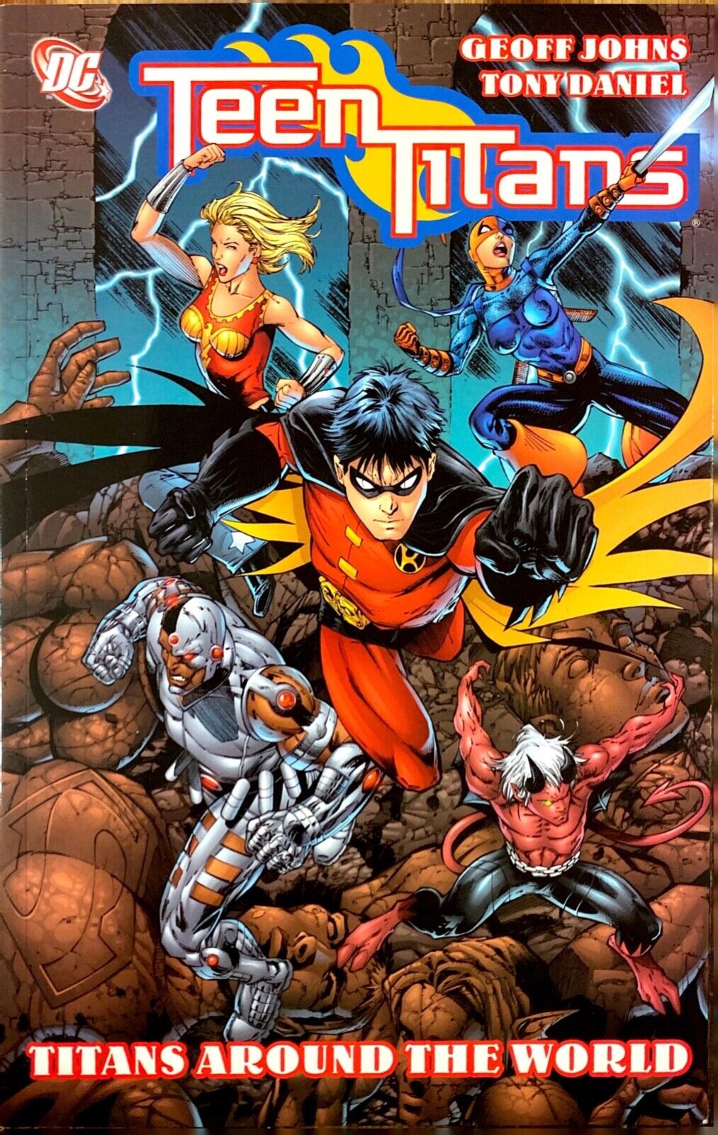 DC Comics Teen Titans Volume 6: Titans Around the World 2007 TPB