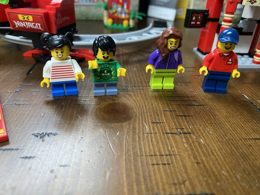 Lego Legoland Exclusive 400 Pieces, Set 40429 Complete Open Box