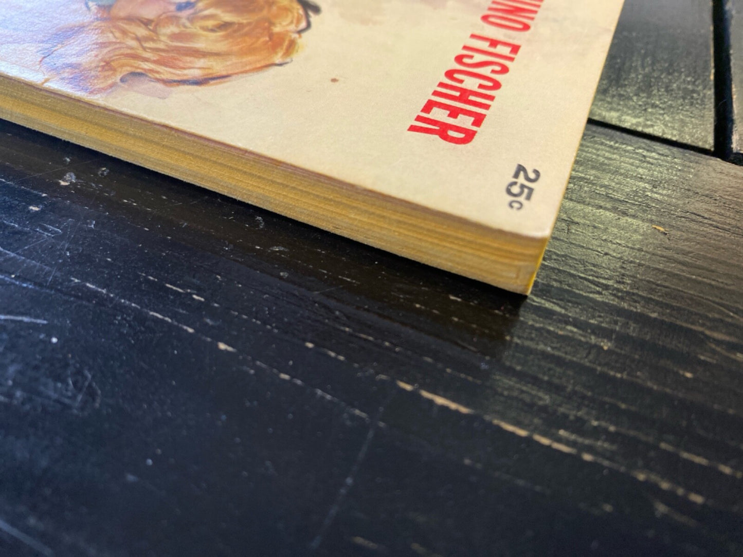 The Girl Between by Bruno Fischer 1960 Gold Medal 1054 Paperback