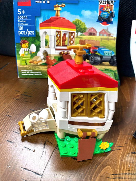 Lego City Chicken Henhouse 101 Pieces Set 60344 Complete Open Box