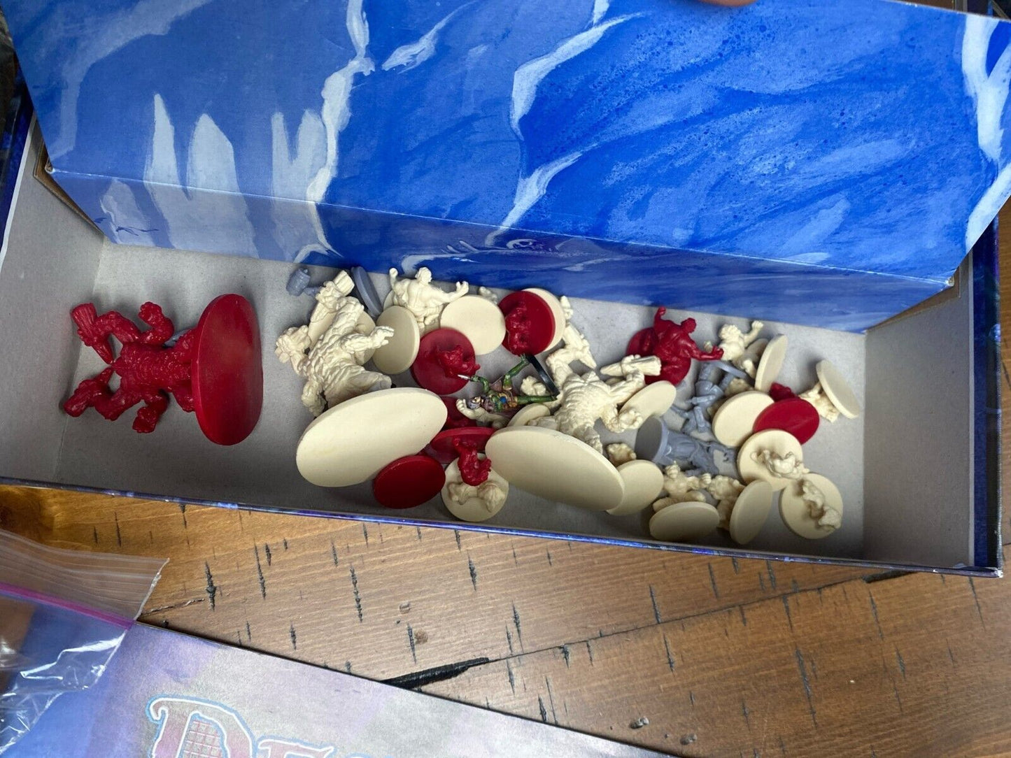 Descent: Journeys in the Dark + Road to Legend + Well of Darkness + Conversion