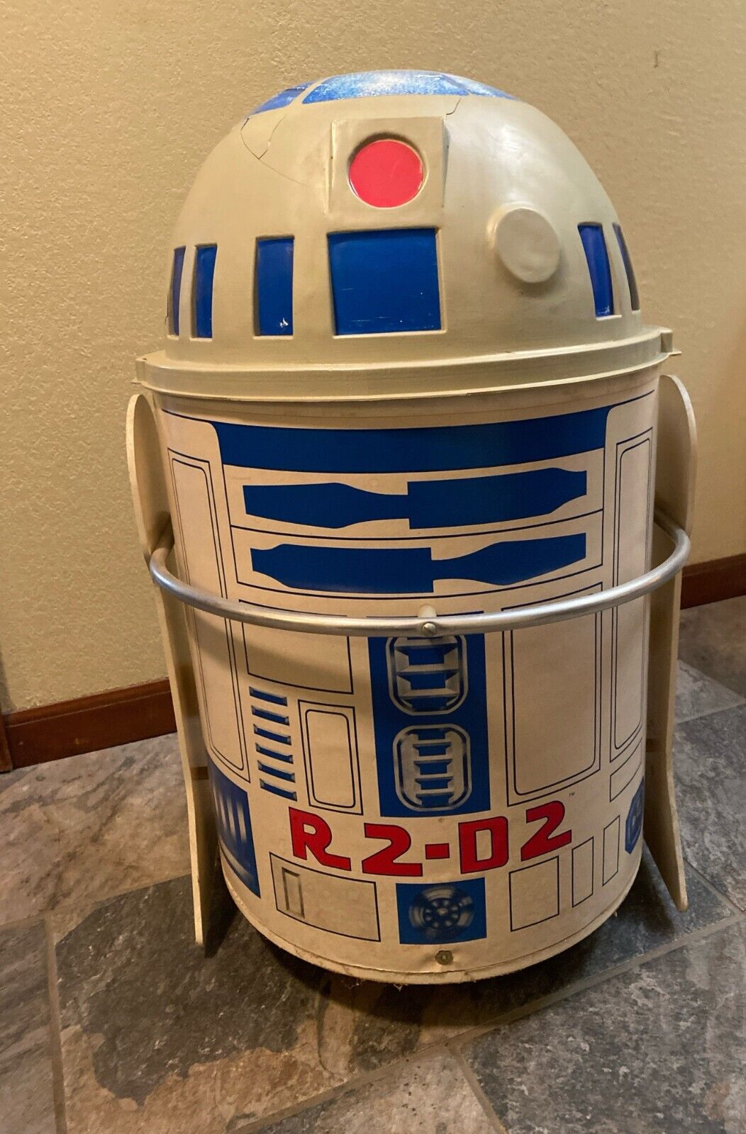 Vintage 1983 R2-D2 Rolling Toy Tote Toy Box Complete Clean