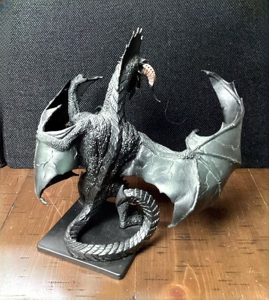 Dungeons & Dragons Limited Edition Gargantuan Black Dragon