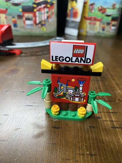 Lego Legoland Exclusive 400 Pieces, Set 40429 Complete Open Box