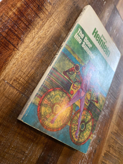 The Door Into Summer by Robert Heinlein 1957 Signet Q5693 Paperback