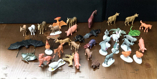Vintage Large Lot Plastic Farm Animals, Dinosaurs, Animals