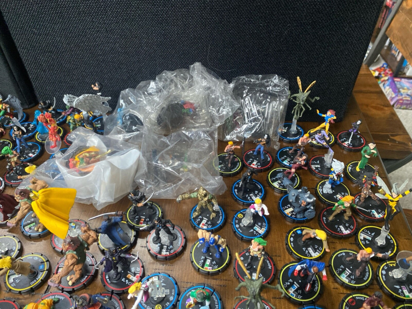 Large Lot 275 WizKids Heroclix Marvel DC Independent Hellboy Batman Rings